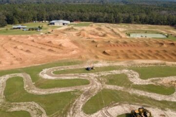 JUSTIN BARCIA VEND SA PROPRIÉTÉ