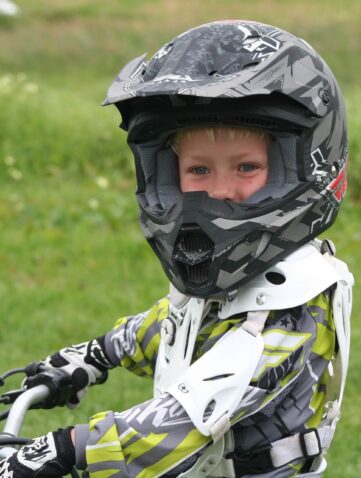 enfant moto