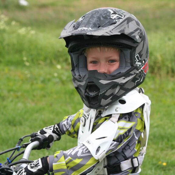 enfant moto