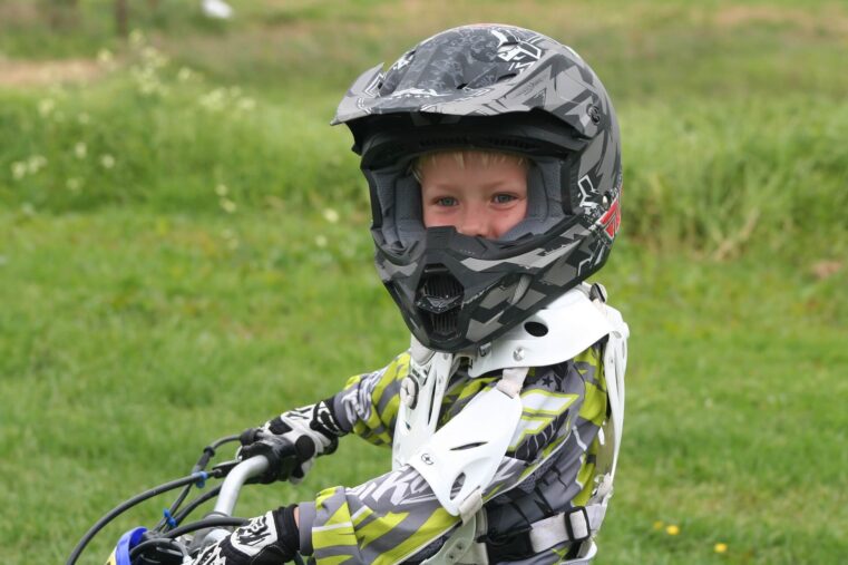 enfant moto
