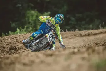 pneus Mitas sur motocross