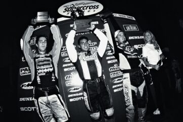 Sebastien Tortelli sur la plus haute marche du podium du SX de Los Angeles