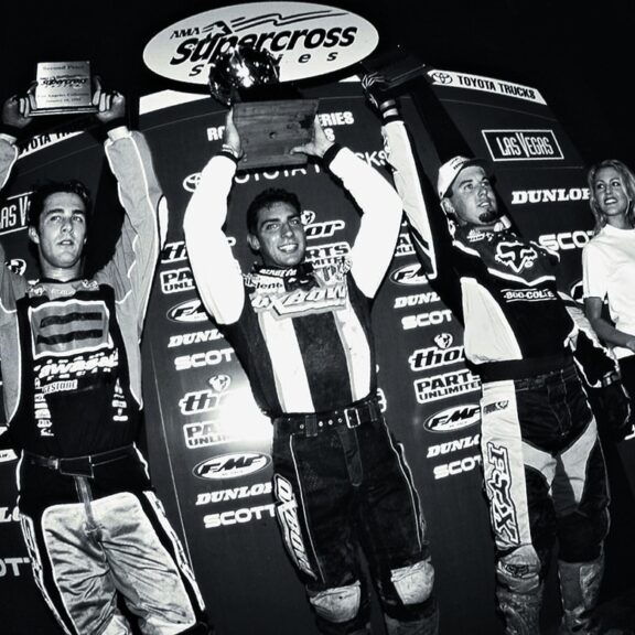 Sebastien Tortelli sur la plus haute marche du podium du SX de Los Angeles