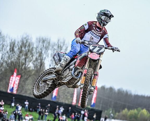 Ducati Desmo450 MX