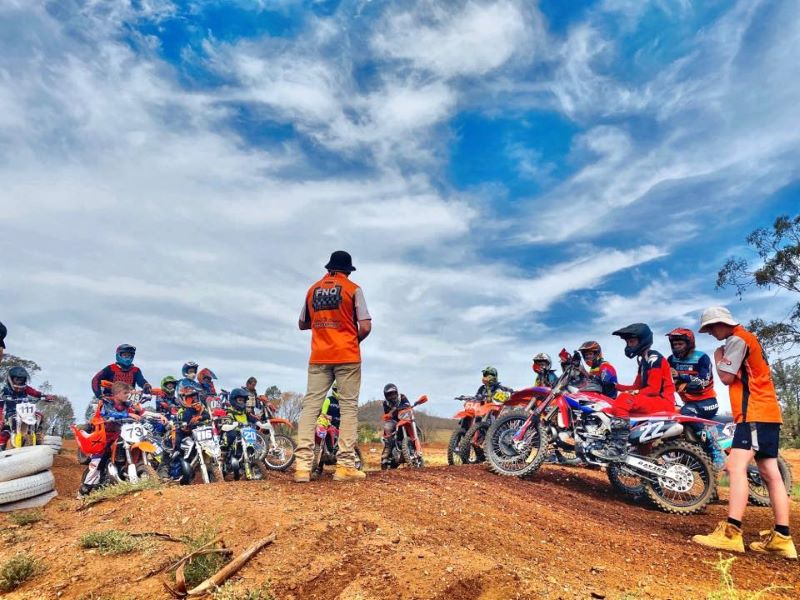 progresser en motocross