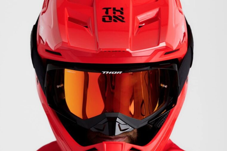 casque de motocross modèle Fleet de Thor