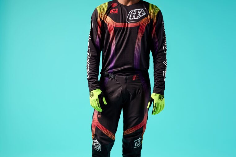 Troy Lee Designs SE Pro 2026