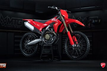 Ducati Desmo450 MX