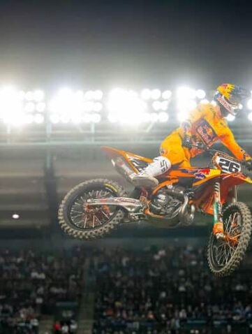 JORGE PRADO