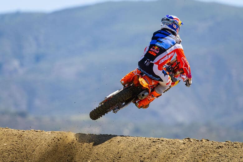 ELI TOMAC