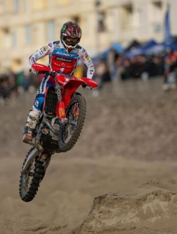 beach cross